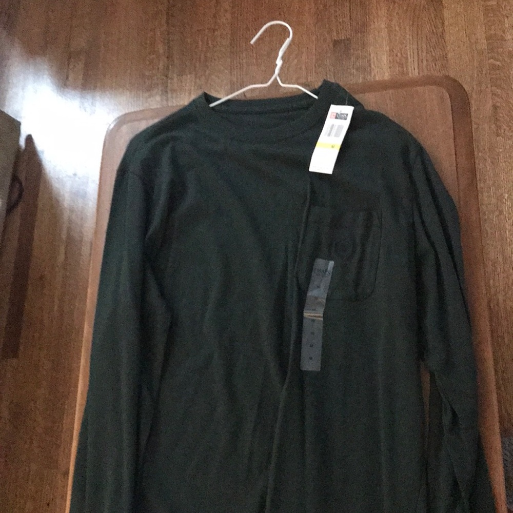 Chaps long sleeve crew. Hunter green. Never worn. Tags still on.